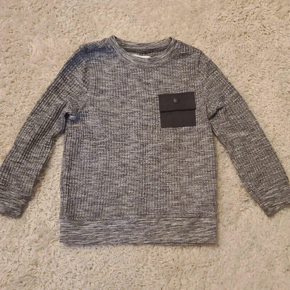 5 For $25 Old Navy Gray Long Sleeve Shirt With‎ Pocket Boys Size 4T